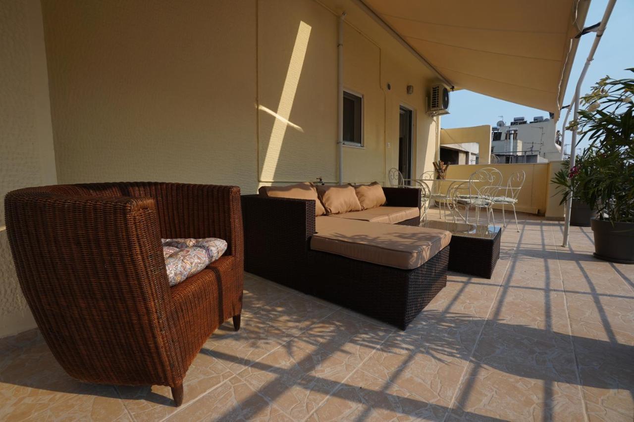 Athens Central Apartment 2 Mins To Metro Exterior photo