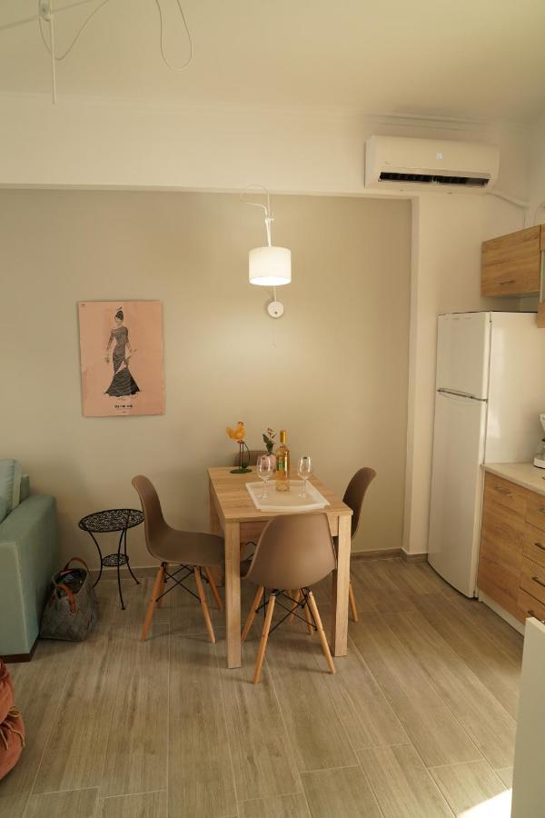 Athens Central Apartment 2 Mins To Metro Exterior photo