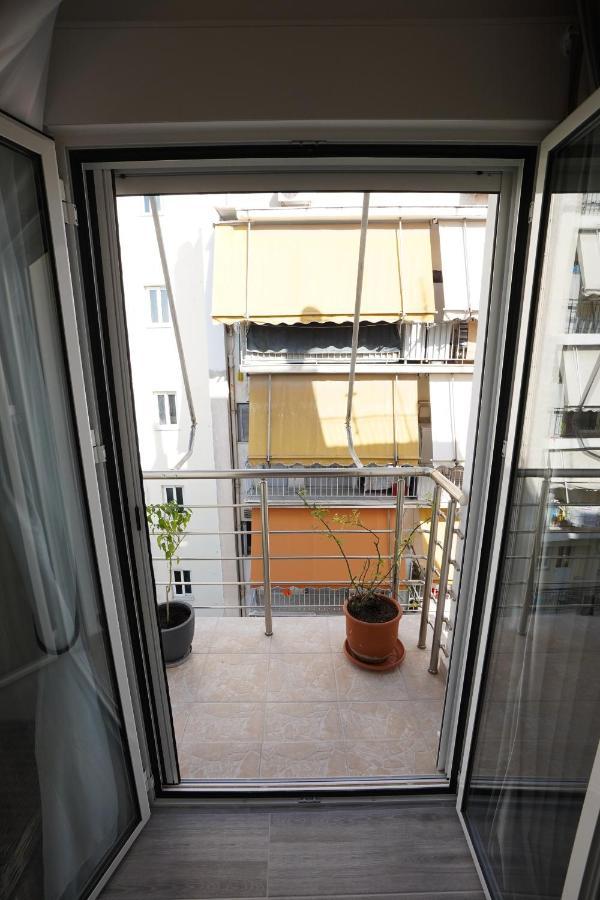 Athens Central Apartment 2 Mins To Metro Exterior photo