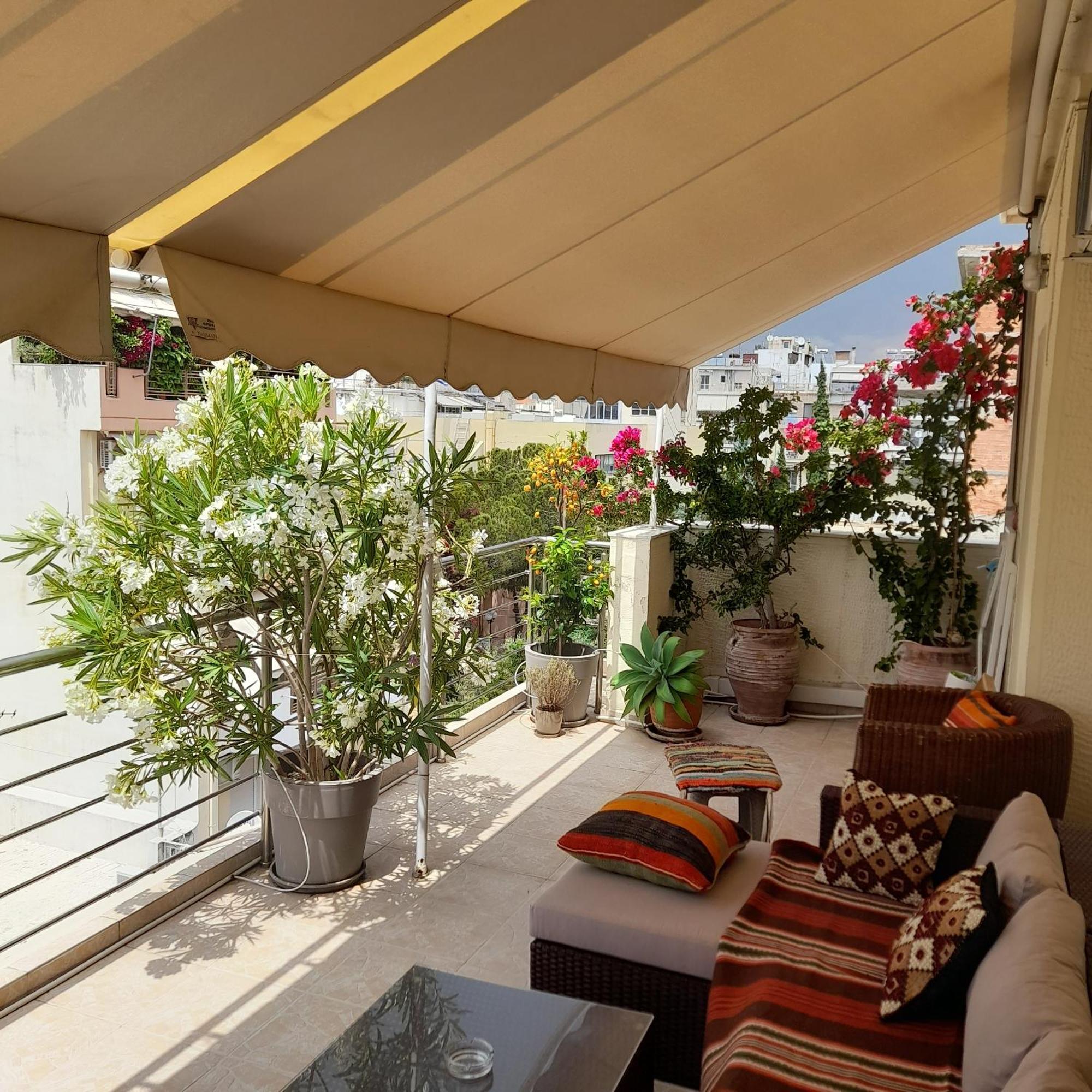 Athens Central Apartment 2 Mins To Metro Exterior photo